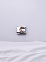 Zirkon Taşlı Harf Charm Ç