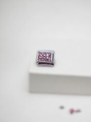 Pembe Taş Detaylı Charm
