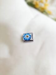 Mavi Papatya Detaylı Charm
