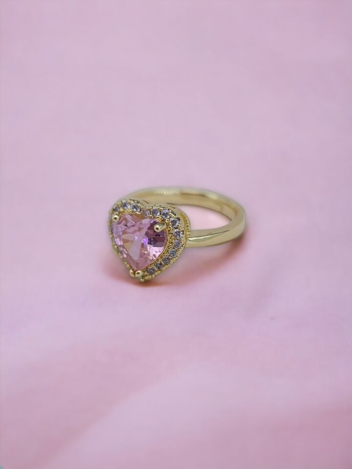 Pembe Kalp Detaylı Yüzük