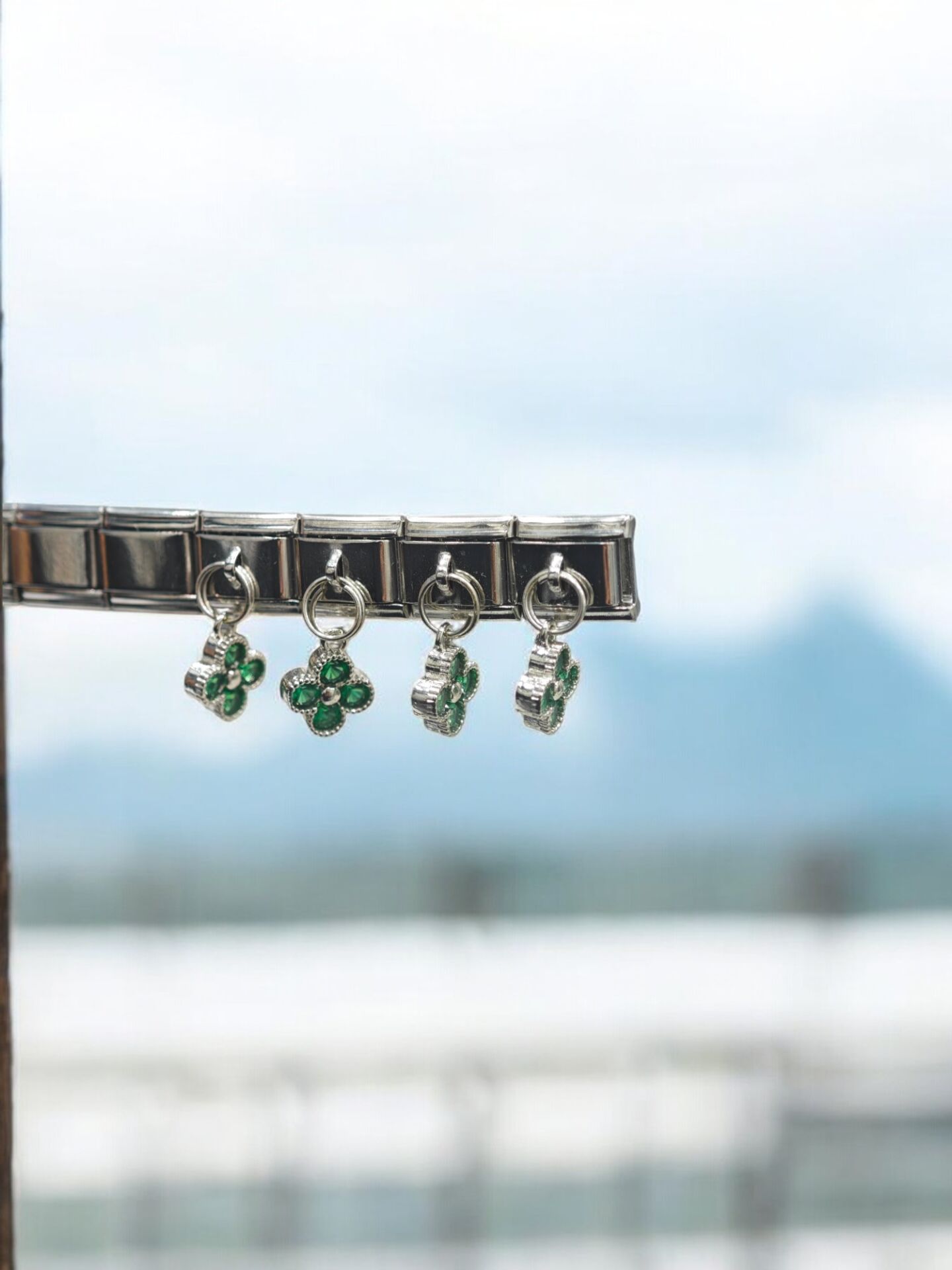 Sallantılı Yonca Detaylı İtalyan Charm