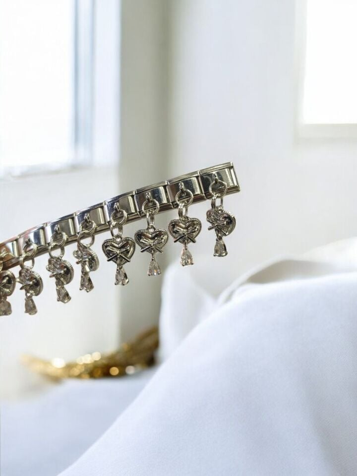 Fiyonk ve Kalp Detaylı İtalyan Charm