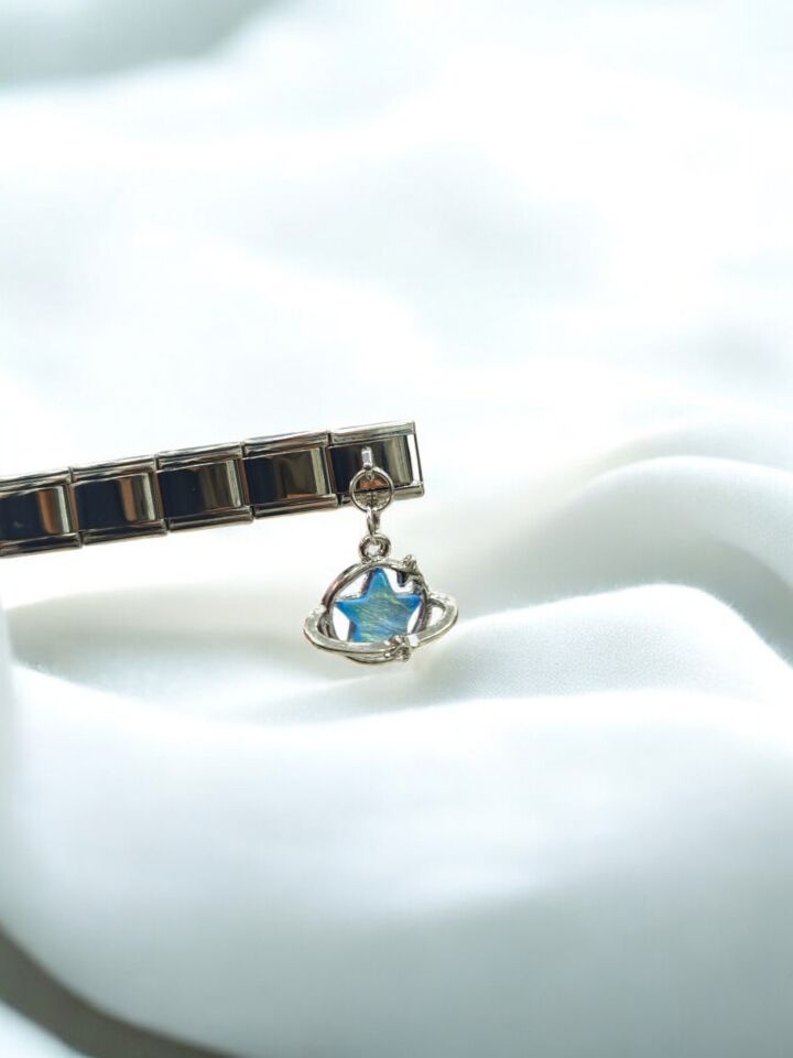 Yıldız Detaylı İtalyan Charm Sallantılı