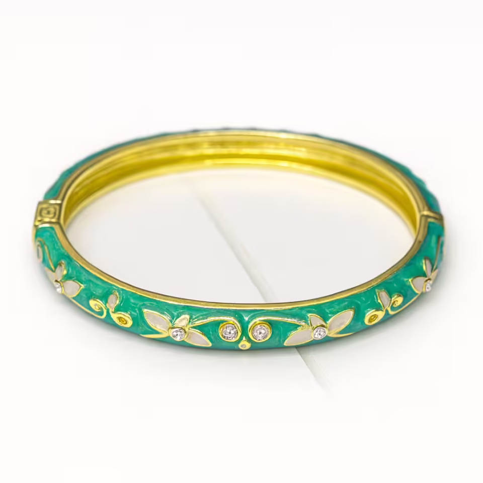 Yeşil Yapraklı Mineli Kelepçe